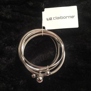 Liz Claiborne Silver Tower Fashion Bracelet 💕